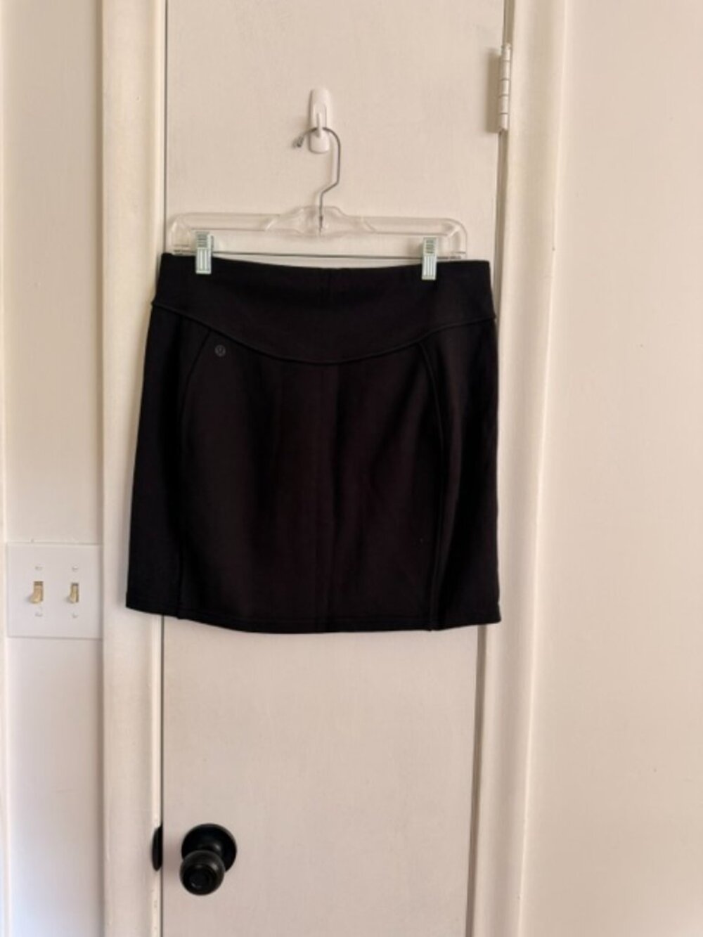 Lululemon Scuba High-Rise Mini Skirt – Black – Size Large – NWT - Picture 4 of 8